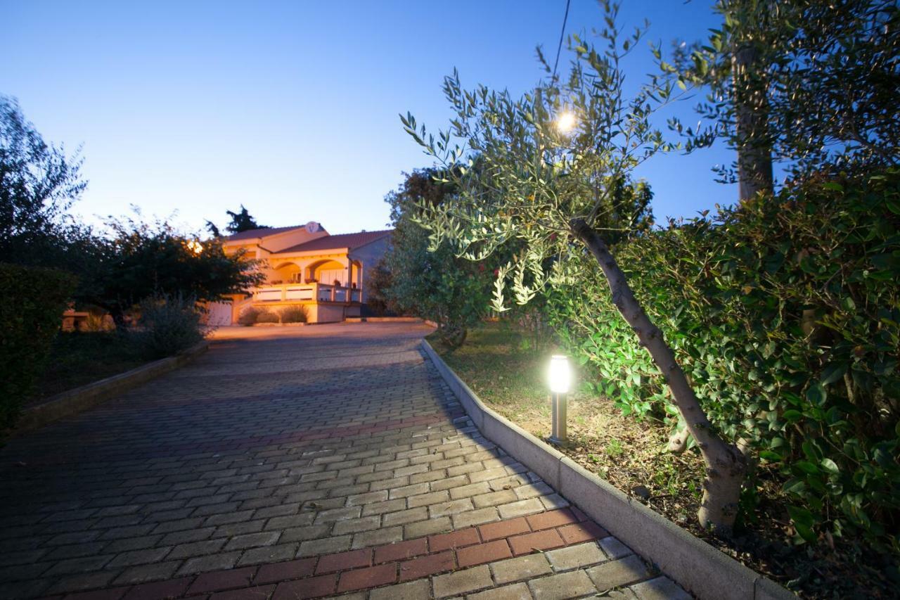 Holiday Home Antonio Dracevac Ninski Luaran gambar